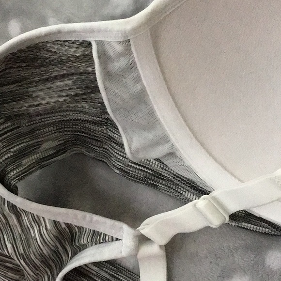 New Danskin Sports Bra - Picture 6 of 6